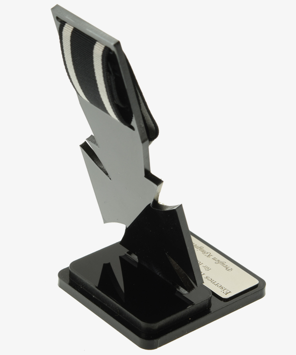 Preview: Ständer, Eisernes Kreuz 2. Klasse 1914 für Kämpfer